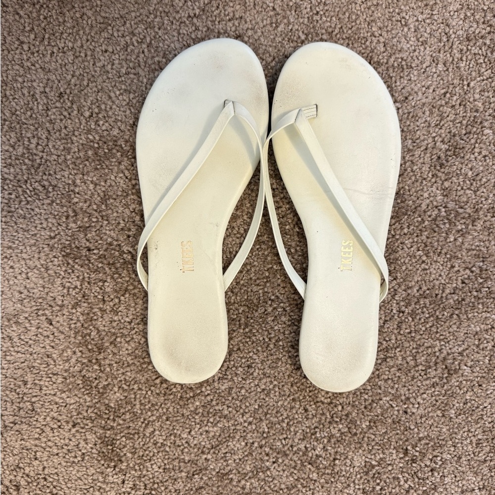 Tkees cream liners flip flops
